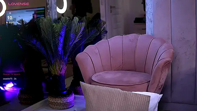 ReneeVoss online show from 21, 10, 2025