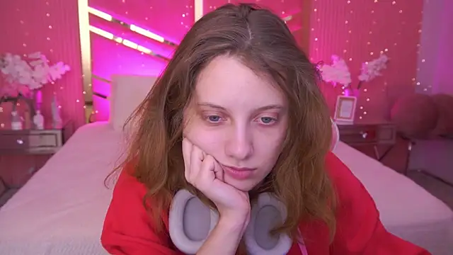 CuteeFoxy online show from 7, 3, 2026