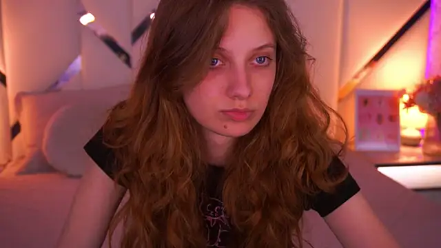 CuteeFoxy online show from 11, 5, 2026