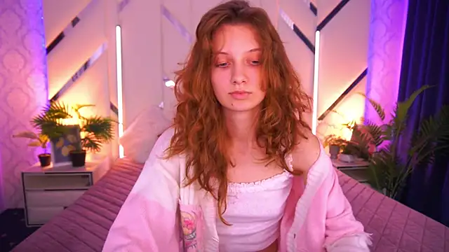 CuteeFoxy online show from 1, 12, 2025