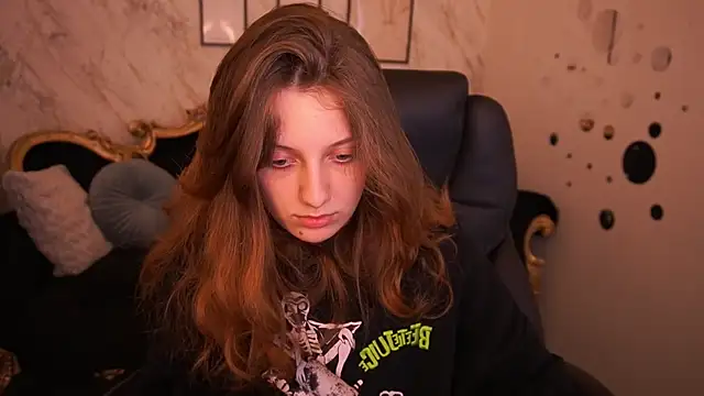 CuteeFoxy online show from 13, 5, 2026