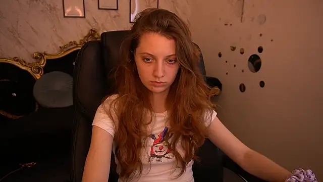Snapshot of CuteeFoxy chatting on 9, 6, 2026 CuteeFoxy online show from 9, 6, 2026