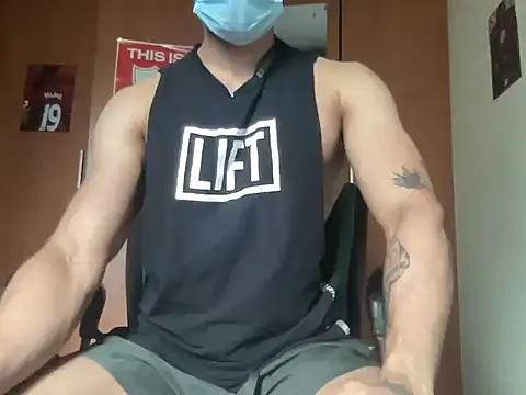 Snapshot of Thenattyguy chatting on 15, 10, 2025 Thenattyguy online show from 15, 10, 2025