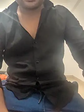 Akki19989 online show from 15, 10, 2025