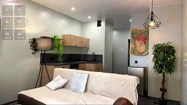 StephnieRecuparo online show from 13, 2, 2026