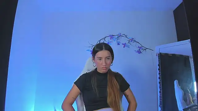 kittyrush  online show from 4, 2, 2026