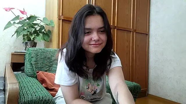 AudieMleczynski online show from 8, 11, 2025