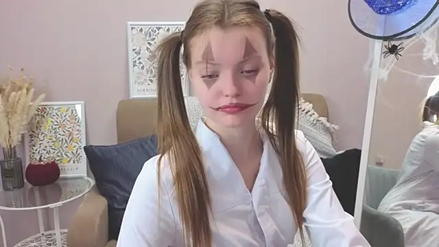 Dear Jessica online show from 30, 10, 2025