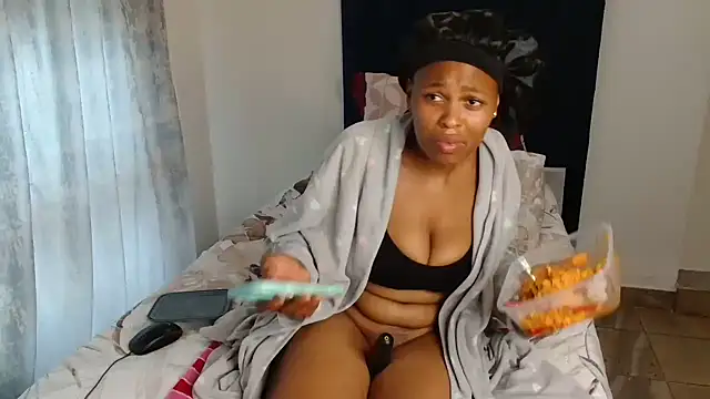 Bubbles156 online show from 4, 12, 2025