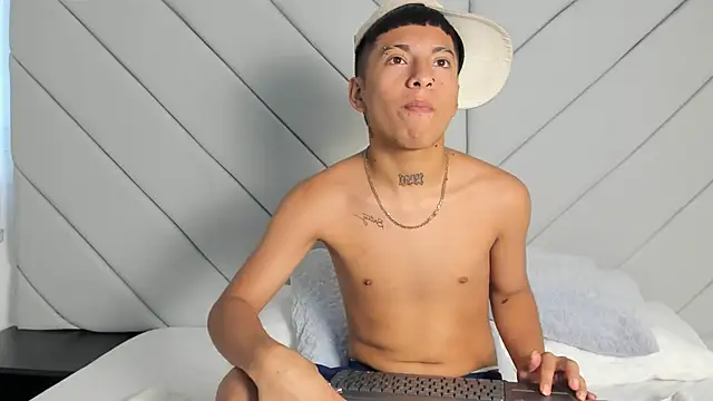 little kris1 online show from 10, 11, 2025