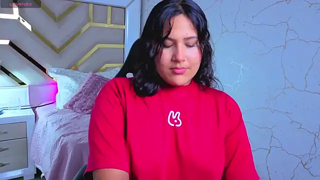 luna jonezz online show from 13, 11, 2025