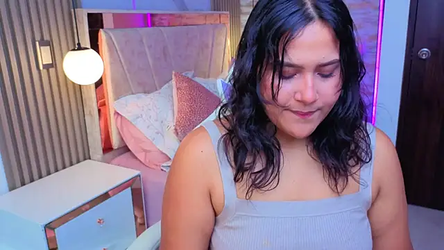 luna jonezz online show from 27, 10, 2025