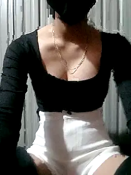 Snapshot of Katy68 chatting on 28, 11, 2025 Katy68 online show from 28, 11, 2025