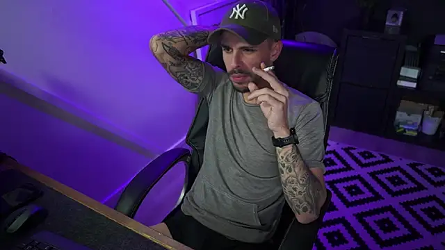 monsieurguitsxxx online show from 1, 12, 2025