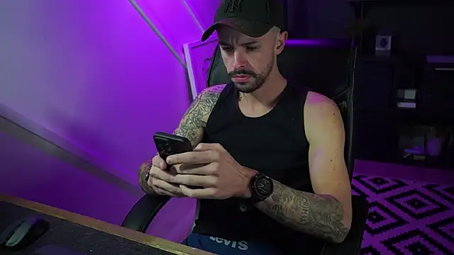 monsieurguitsxxx online show from 16, 11, 2025