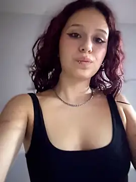 Snapshot of Hazel_Redhead chatting on 22, 11, 2025 Hazel Redhead online show from 22, 11, 2025