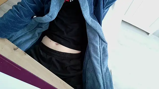 Snapshot of Twilightboyx chatting on 24, 10, 2025 Twilightboyx online show from 24, 10, 2025