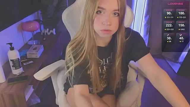 Snapshot of hey_0x chatting on 17, 10, 2025 hey 0x online show from 17, 10, 2025