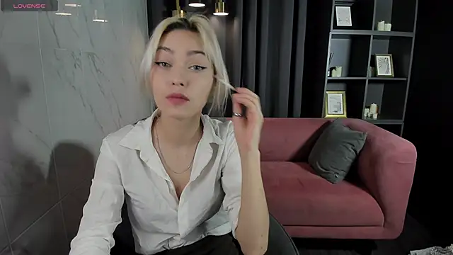 AlysiaSun  online show from 15, 10, 2025