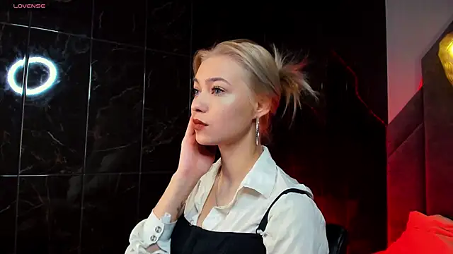 AlysiaSun  online show from 23, 4, 2026