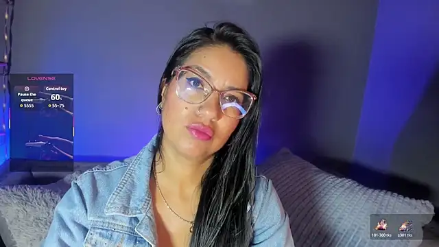 charlhot  online show from 12, 11, 2025