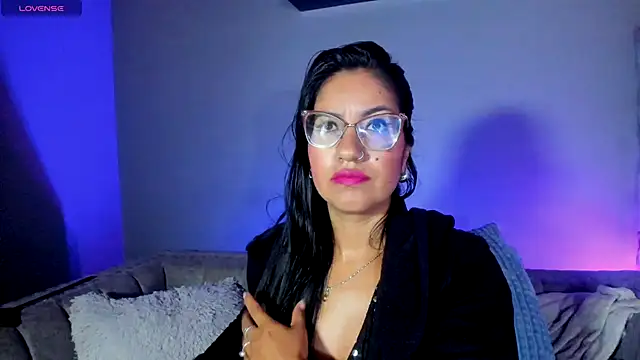 charlhot  online show from 17, 11, 2025