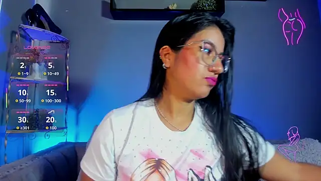 charlhot  online show from 14, 11, 2025