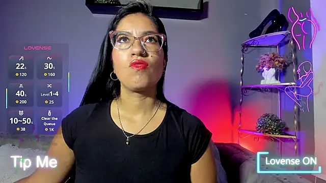 charlhot  online show from 13, 11, 2025