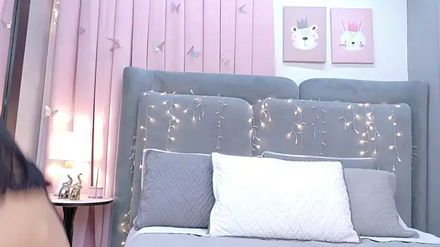 NaughtyHally  online show from 29, 5, 2026