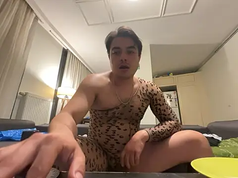 dicsucerboy77 online show from 22, 5, 2026