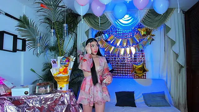 madams worker online show from 26, 3, 2026