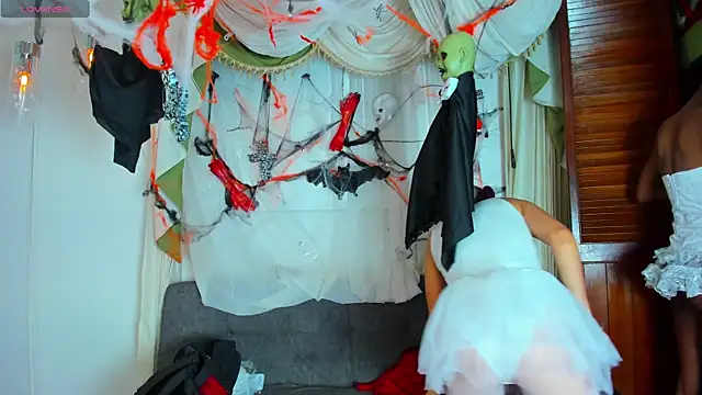 madams worker online show from 30, 10, 2025