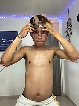 Snapshot of Muchachito18 chatting on 1, 2, 2026 Muchachito18 online show from 1, 2, 2026