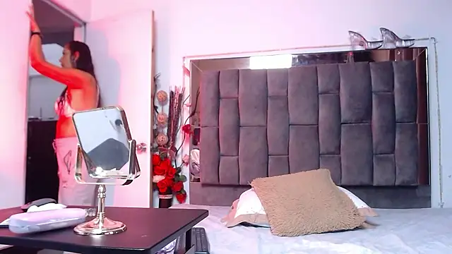 Snapshot of Salmma_Milf chatting on 25, 2, 2026 Salmma Milf online show from 25, 2, 2026