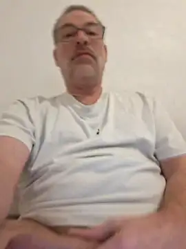 Snapshot of Mikadu95 chatting on 4, 12, 2025 Mikadu95 online show from 4, 12, 2025