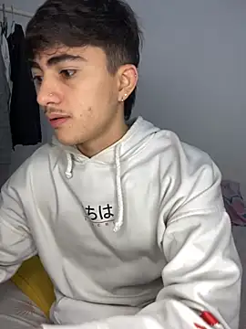 Myke hotxxx online show from 17, 11, 2025