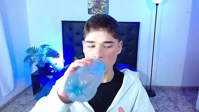 Snapshot of Mattass18 chatting on 2, 2, 2026 Mattass18 online show from 2, 2, 2026