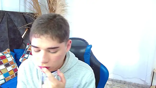 Mattass18 online show from 4, 12, 2025