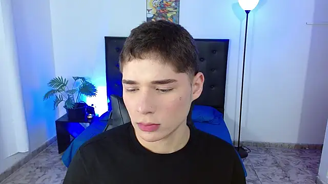 Snapshot of Mattass18 chatting on 13, 2, 2026 Mattass18 online show from 13, 2, 2026