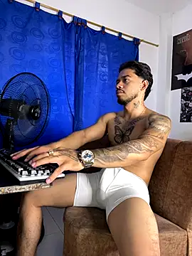 Kylian Alessandro online show from 16, 10, 2025