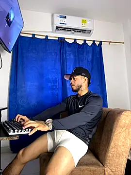 Kylian Alessandro online show from 21, 11, 2025