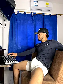 Kylian Alessandro online show from 2, 11, 2025