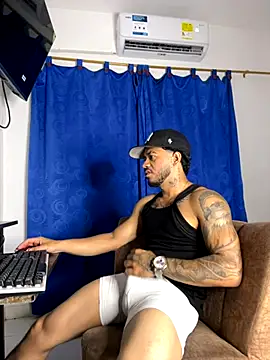 Kylian Alessandro online show from 5, 11, 2025