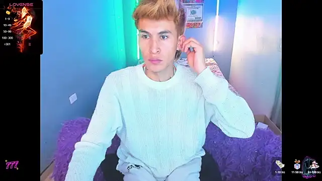 Latin boysxxxx online show from 15, 4, 2026
