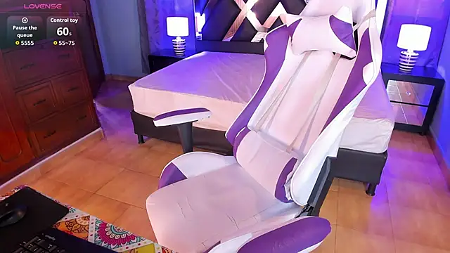 Lily CuteBoobs online show from 25, 10, 2025