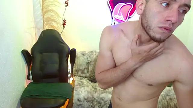 Snapshot of Ethan_Blaze chatting on 7, 11, 2025 Ethan Blaze online show from 7, 11, 2025