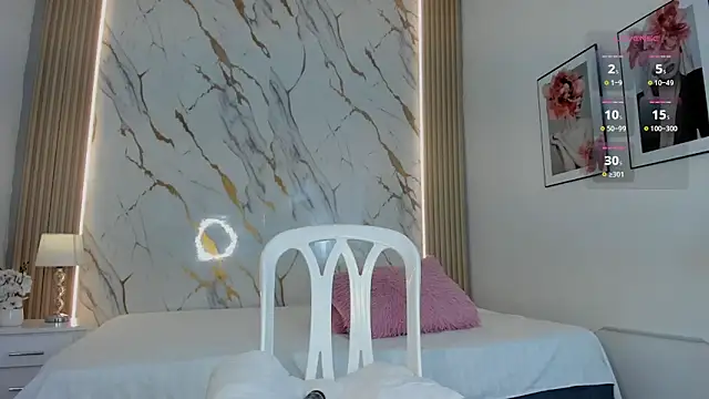 zoe longhair online show from 16, 4, 2026