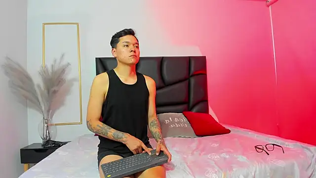 AnnieAndLeandro online show from 6, 11, 2025