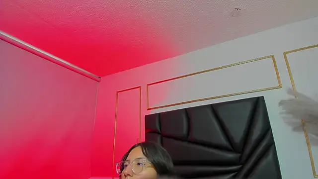 AnnieAndLeandro online show from 13, 1, 2026