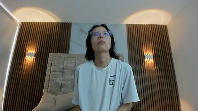 AnnieAndLeandro online show from 17, 1, 2026